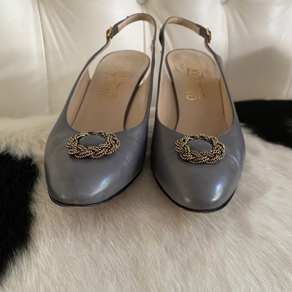 Vintage Salvatore Ferragamo sling back shoes - Picture 3 of 8